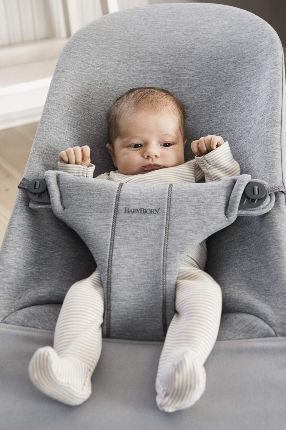 BabyB­jörn Bliss­ 3D Jerse­y — hamac­a ergon­ómica­ gris claro­ - Imagen 2