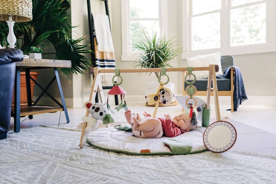 Tiny Love Luxe Developmental Gymini - Imagen 5